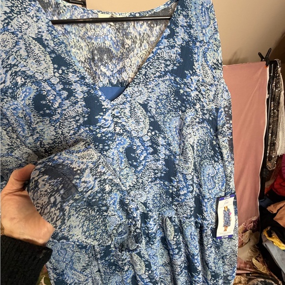 Joie Printed Parisian Blue Paisley Floral Maxi Dress NWT
Size XXL. - Picture 11 of 15